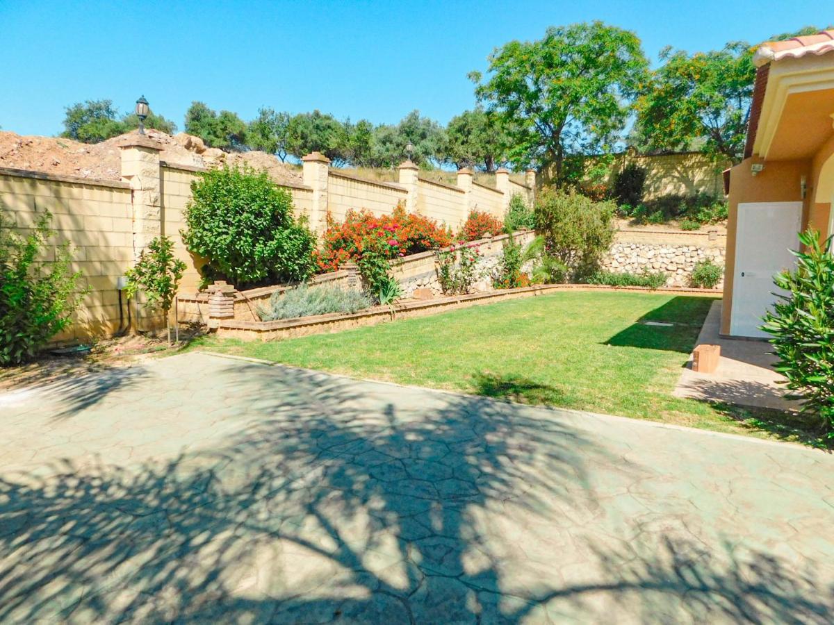 Tess Rancho Las Palmeras 阿尔豪林德拉托里 外观 照片